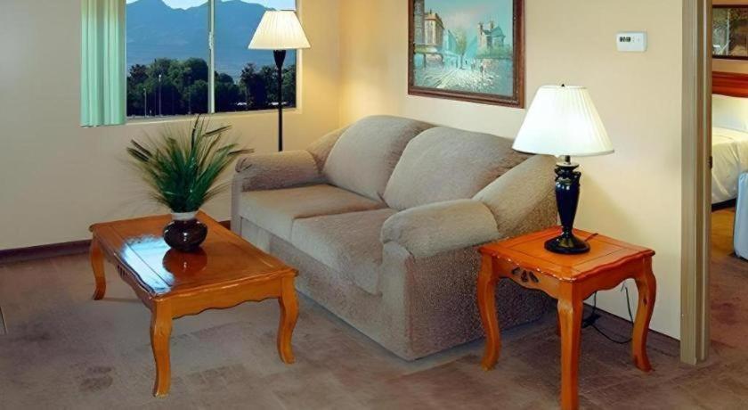 Nellis Suites At Main Gate Hotel Las Vegas Kültér fotó